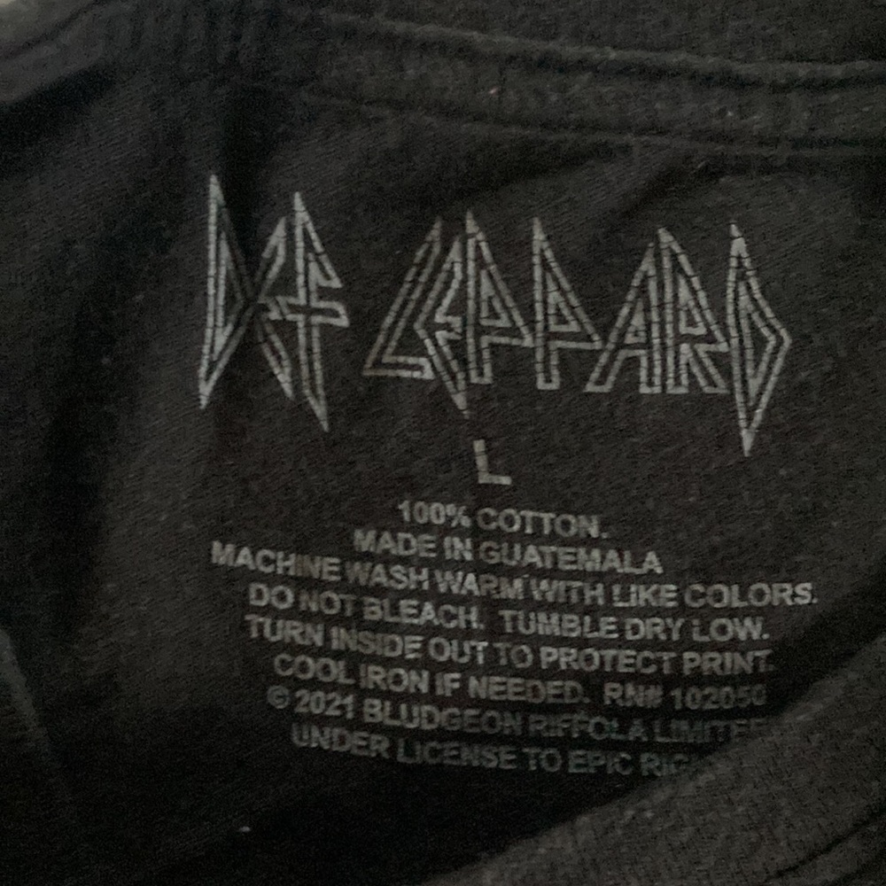 Def Leppard - Picture 3 of 3